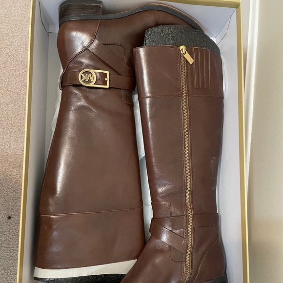 Michael Kors Boots - Picture 1 of 3